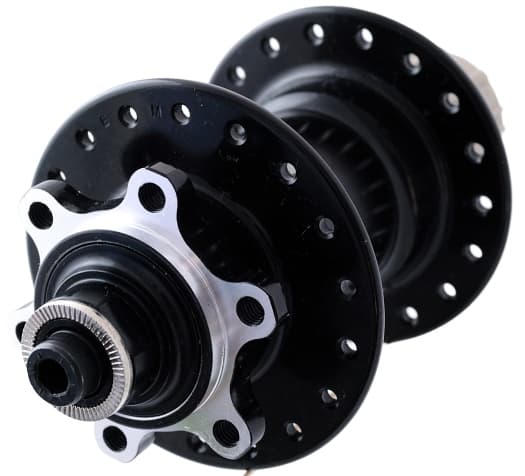 NOVATEC Baghjulnav 32H 8-11 Speed Disc Brake med 4 Lejer