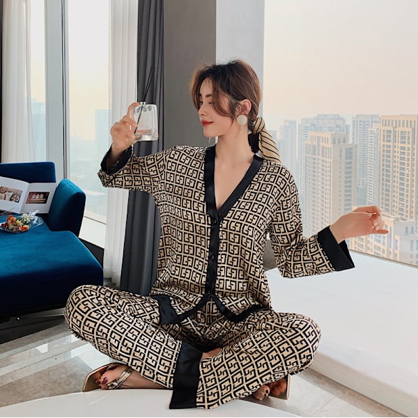 Dame Pyjamas Set V-hals Design Luksus Kryss Bokstav Trykk Nattøy Silke