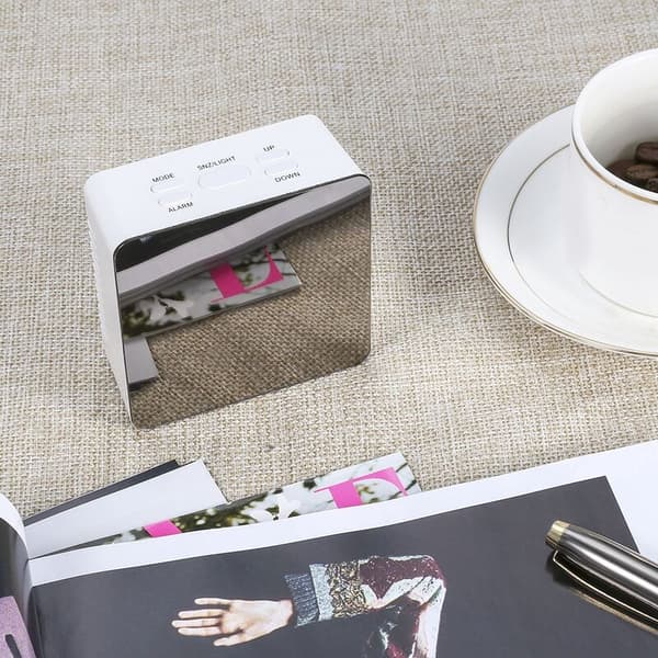 Stille LED-spejlur med multifunktionsdisplay til tid/temperatur