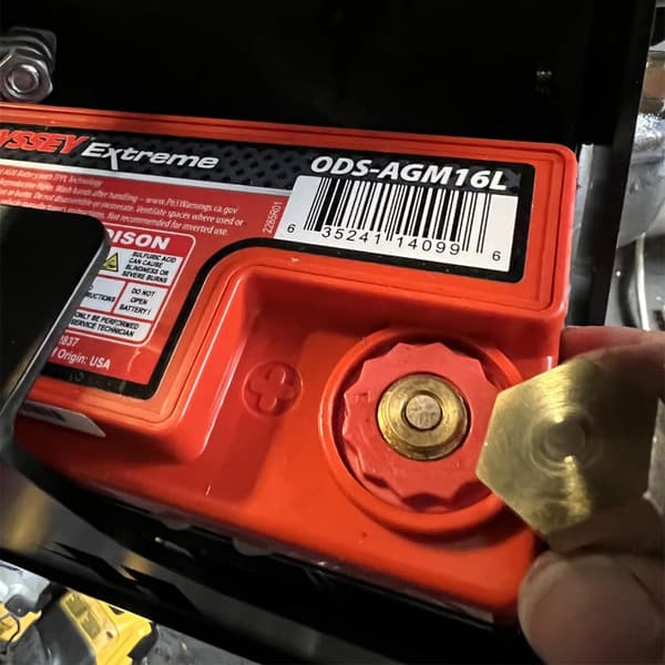 Par med batteriterminaladaptere, messingbatteriterminal, M8 batteriterminal