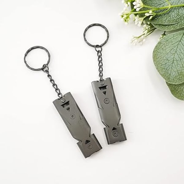 2 kpl korkean desibelin pilliä, korkean desibelin metallipilli, avainrenkaalla, ruostumattomasta teräksestä valmistettu kaksoisputkipilli, korkean desibelin kaksoisputkipilli, Meta