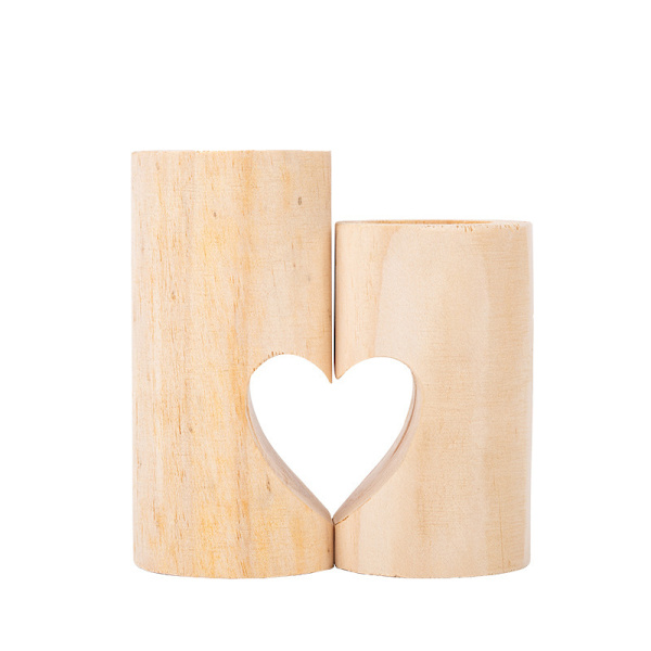 Tealight-ljusstake för skrivbordsdekoration, dekorativt set med tealight-ljusstakar i trä, enhetligt hjärtformat ljusstakar för heminredning