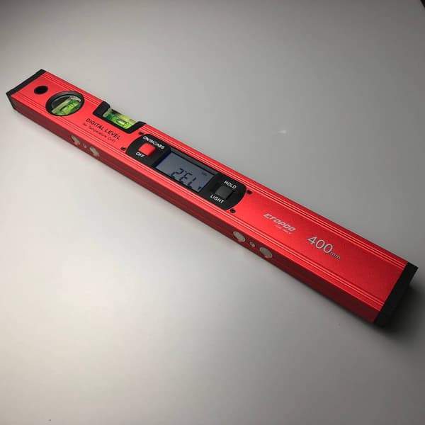 Digital vinkelmåler med batteri og vinkelmålerpose