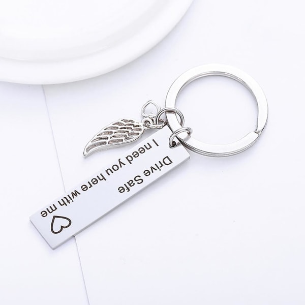 Kør sikkert nøglering bogstaver print vinge vedhæng nøglering ring DIY taske ornament