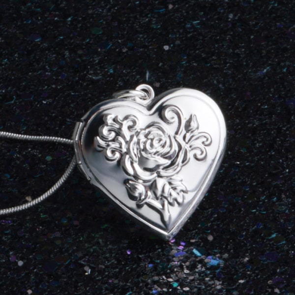 Silverhalsband med öppningsbar medaljong - Hjärta med blomma Silver