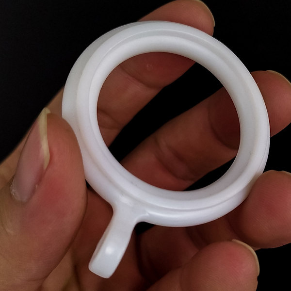 Set med 20 vita gardinringar och krokar i plast, 34 mm, för fönster och duschdraperistänger
