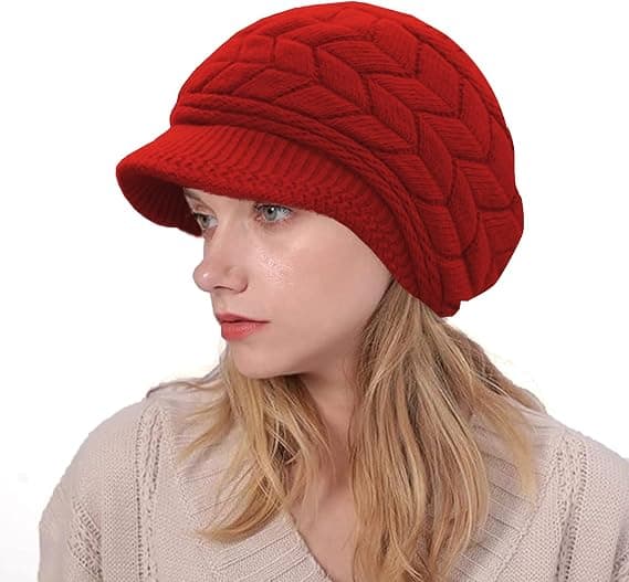 Varm vintermössa för kvinnor, elegant stickad mössa med skärm, vinterberet med foder