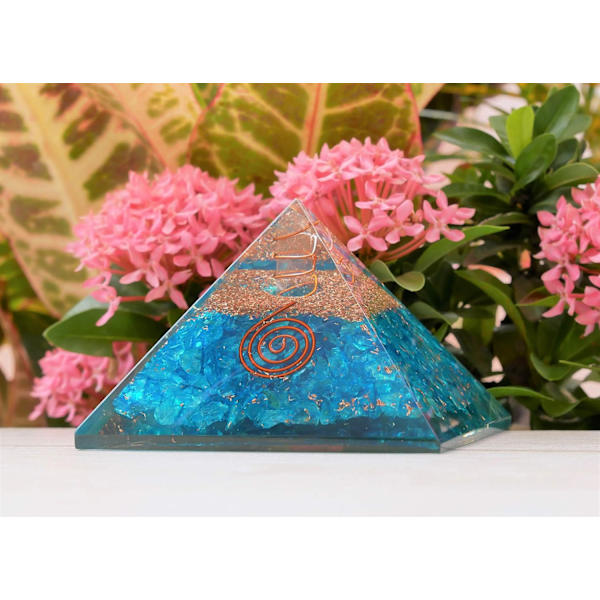 Magnificent Crystal - Attracts Mass Pyramid - Green Aventurine - Tiger Eye
