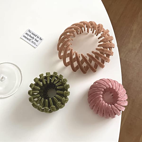3 stk. Fuglerede Hårstrik Elastisk Hestehale Holder Bold