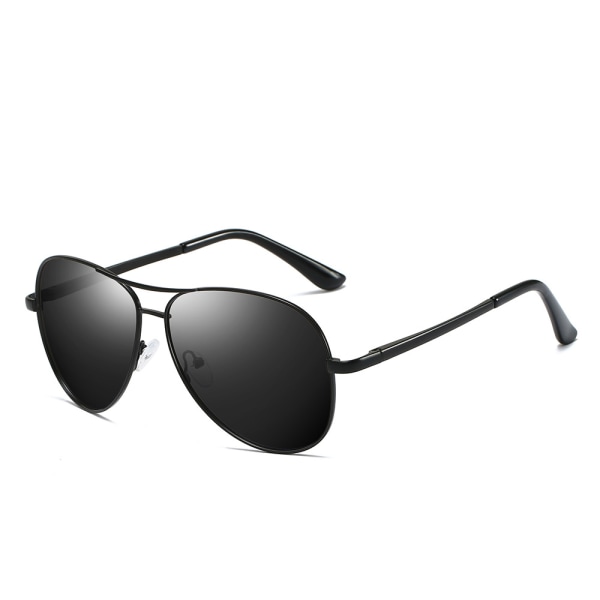 Trendy solbriller med reflekterende linse