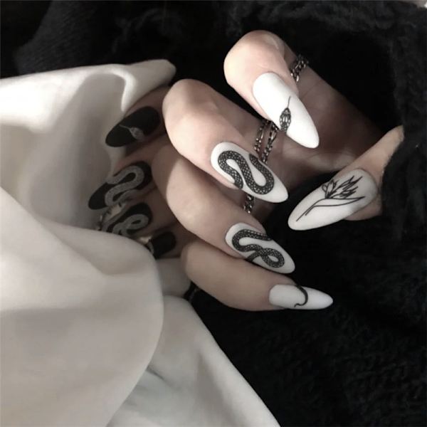 24 stk. Matte Falske Negle Medium Almond Akryl Neglekunst Punk Falske Negle til Fest og Hjem DIY (Sort & Hvid)