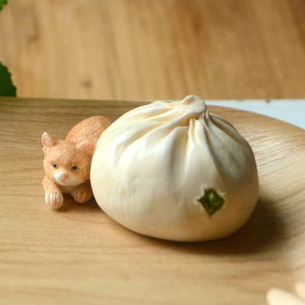 Miniatyrfigurer av katter til fehage