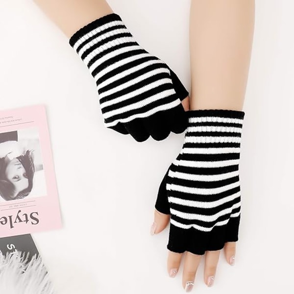 Unisex Stretchy Fingerless Hand Warmer Gloves Black and White Str