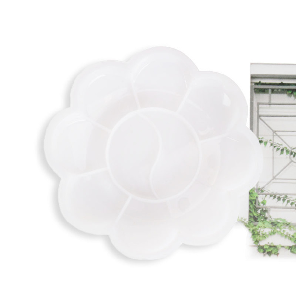 Set med 3 blomformade plastbrickor med 10 hålrum, ca 13 tum i diameter