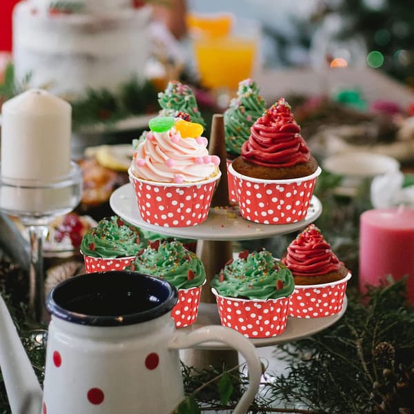 Pakke med 50 papir kageforme, cupcakeforme, papir cupcakeforme (rød)