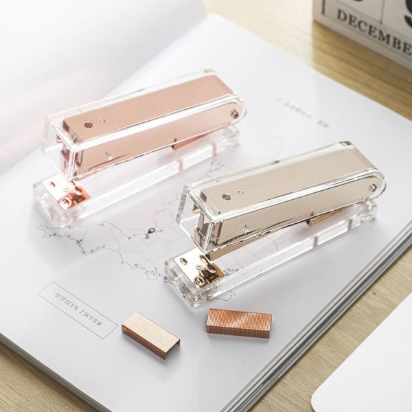 Transparent häftapparat med guldmetall 13*3.5*6.5cm