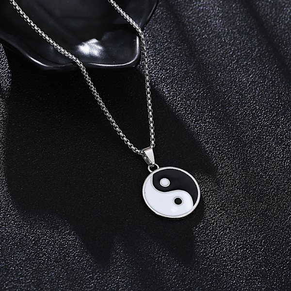 Halsband med Yin Yang-hänge Svart/vit