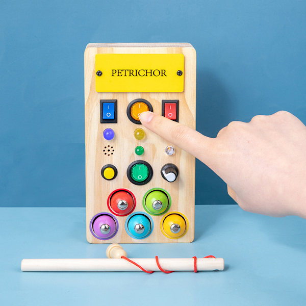 Montessori Busy Board i tre med LED-lys bryter Busy Board Toy