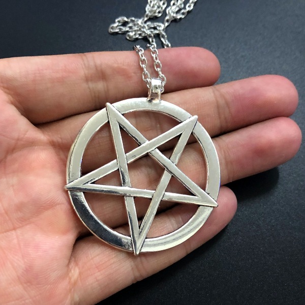 Halsband Pentagram inverterad ockultism Wicca Pagan Silver