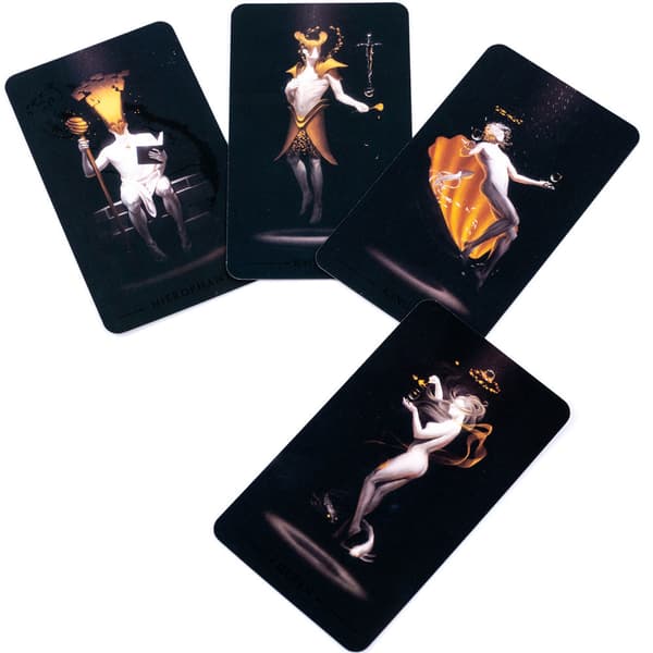 True Black Tarot-kort - Et tidløst tarotdæk