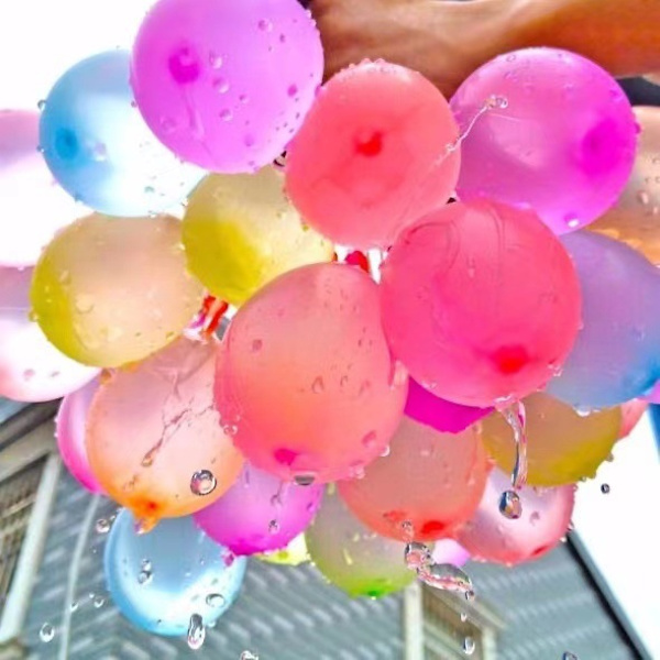 Ballonger Flerfärgade (9 Buketter), 333 Snabbfyllande Självförslutande Instant Vattenballonger för Utomhus Familj, Barn Sommar Kul (9 Buketter, 333 Ballonger) Färger Kan Variera
