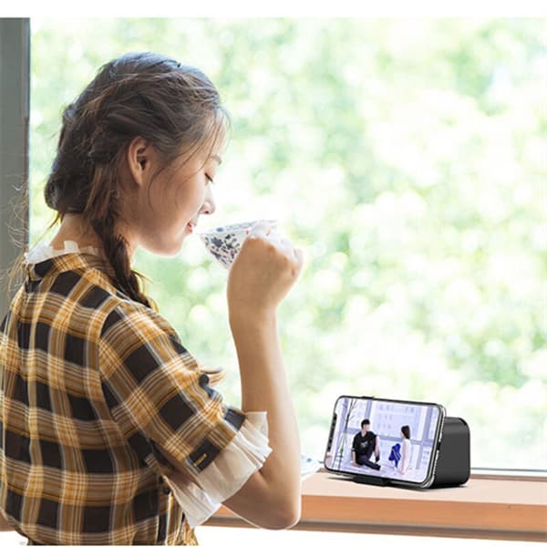 One Piece 5 in 1 monitoimikello Bluetooth-kaiuttimella, FM-radiolla ja