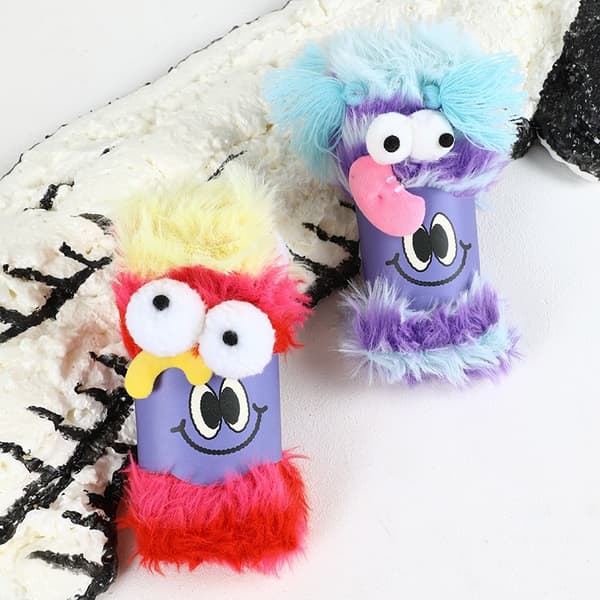 2 par varma mysiga fluffiga tecknade monsterstrumpor vinter varma mysiga S