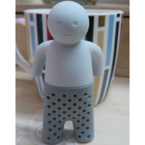 Silicone tea strainer/tea stand, gray