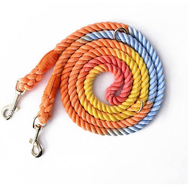 Multifunksjonelt tauhundebånd 7,5 fot med justerbar dobbel svingkrok Håndfri for små mellomstore og store hunder som løper fotturer (fargerik regnbue)