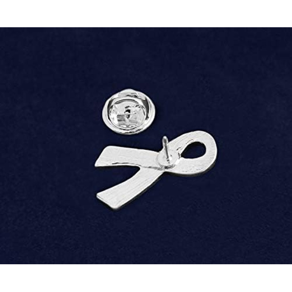 Naisten ontto perhosrintakoru riipuksella Perhosrintakoru takkeihin, takkeihin, neuleisiin, asusteisiin Kulta 5,7*2,9 cm