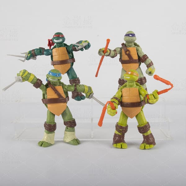 4 st Teenage Mutant Ninja Turtles: Mutant Mayhem 4,5” Leonardo Basic Actionfigur