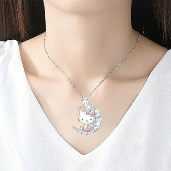 Halsband med vitguldpläterad rosettformad kattberlock med flerfärgad kubisk zirkon