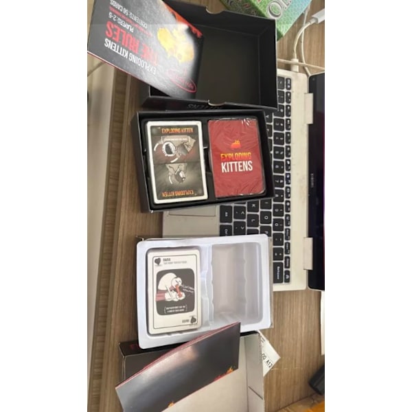 Asmodee Exploding Kittens NSFW Edition, Brettspill, Kortspill, Engelsk Utgave