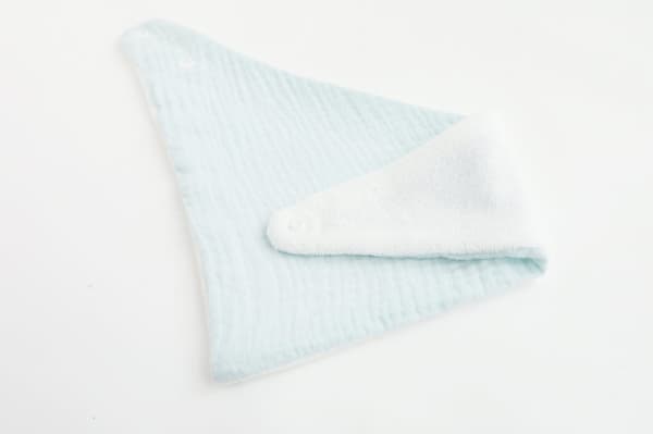 Baby Burp Cloths Gauze Cotton Bib Adjustable 2-Step Snap Button F