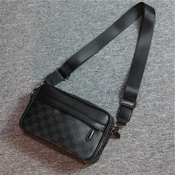 Uusi ruudullinen nahkainen yhden olkapään crossbody-laukku, yhteensopiva, unisex