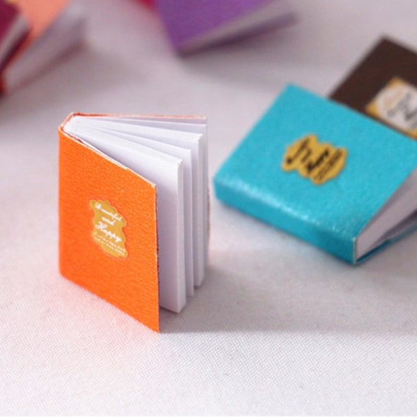 2x4 KPL Miniatyyrikirjasetti 1:12 Mittakaavan Nukkekodin Rekvisiitta B (C)