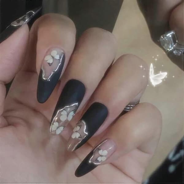 Falske Negle Sæt, 24 stk. Stiletto Matte Sommerfugle, Sort Medium Størrelse