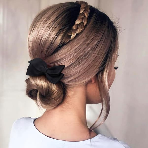 Silkebløde Scrunchies Sæt med 3 - Sort, Rød og Hvid Hårelastik