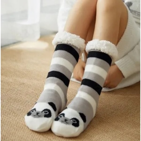 Vinter Varma Sockor Dam Penguin Plysch Mjuka Kvinnor Icke-Grepp Golvtofflor Korta Sockor Fuzzy Fluffy Hjort Älg Björ Julgåva Panda Panda One Size
