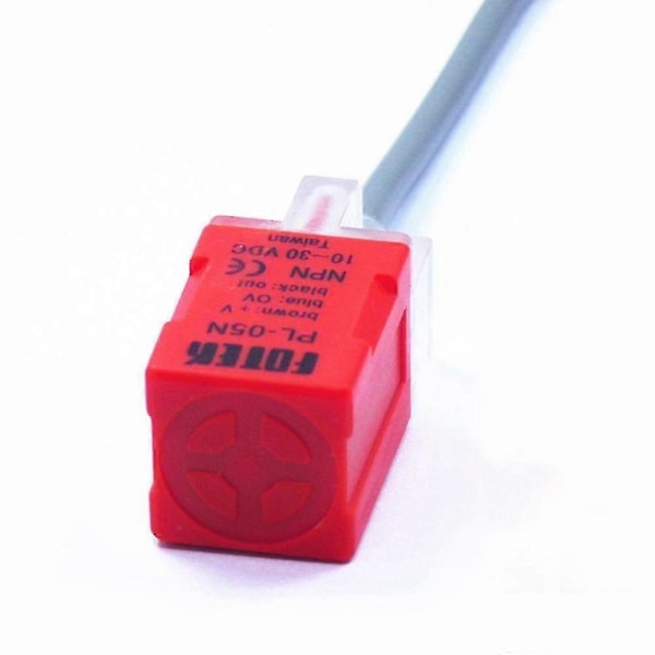 -05n/p Dc 10-30v Npn Ingen 5mm Kvadratisk Induktiv Nærhetssensorbryter 3 Ledninger P Med Skruer