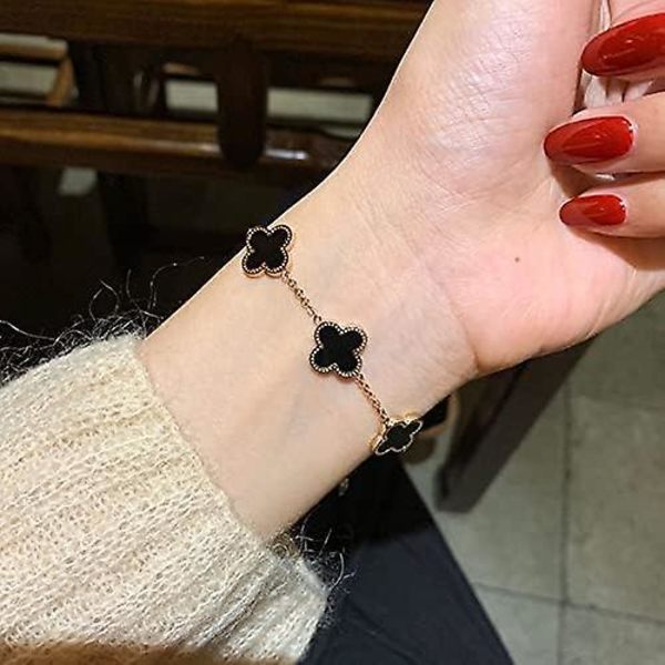 Smyckeset i titanstål med guldplätering, Lyckosam fyrklöver, Halsband, Örhängen, Armbandssats för flickor och kvinnor