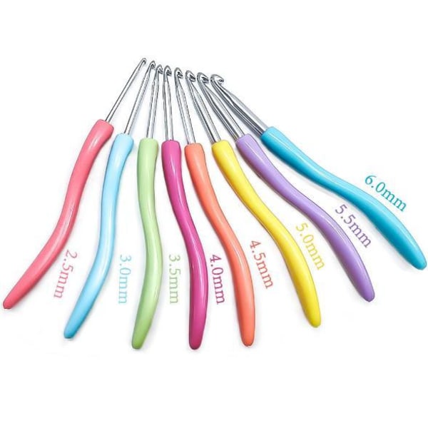 N025 - Set med 8 st. ergonomiska virknålar multifärg one size