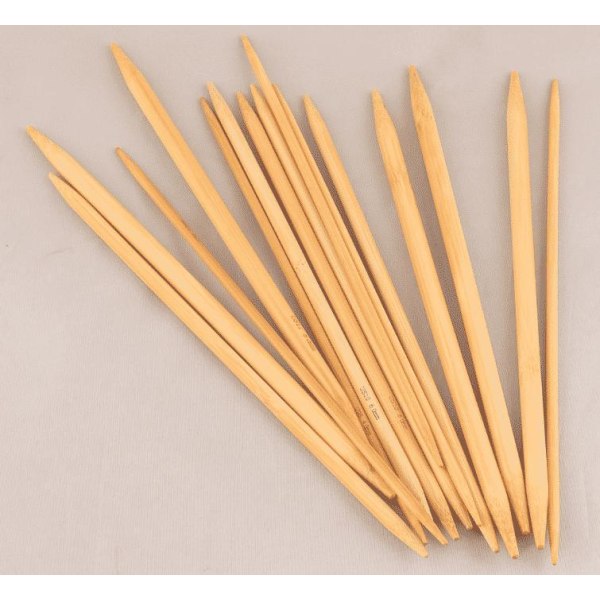 N006 - Set med 11 storlekar Strumpstickor i finaste Bambu