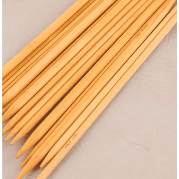 N006 - Set med 11 storlekar Strumpstickor i finaste Bambu multifärg one size
