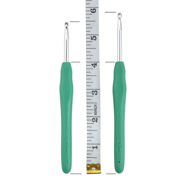 CE013 - Set med 14 st. virknålar plus stickmarkörer, måttband m.m. Rosa one size