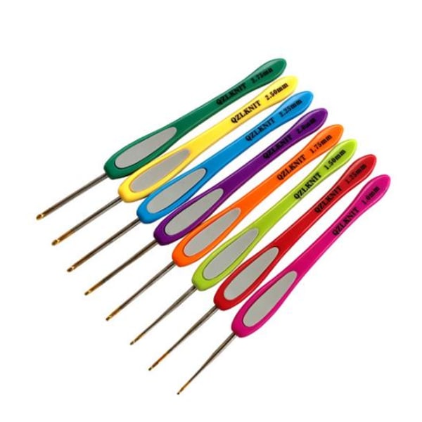 N144 - Set med 10 st. ergonomiska virknålar multifärg one size