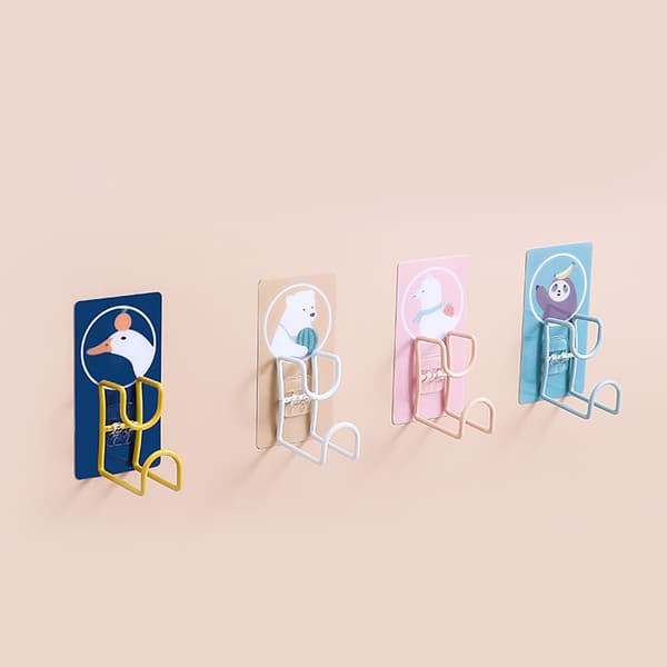Cute Hooks Wall Mounted 360° Rotating Hook Organized Storage Strong Adhesion Towel Holder for Bathroom Kitchen Alpaca
