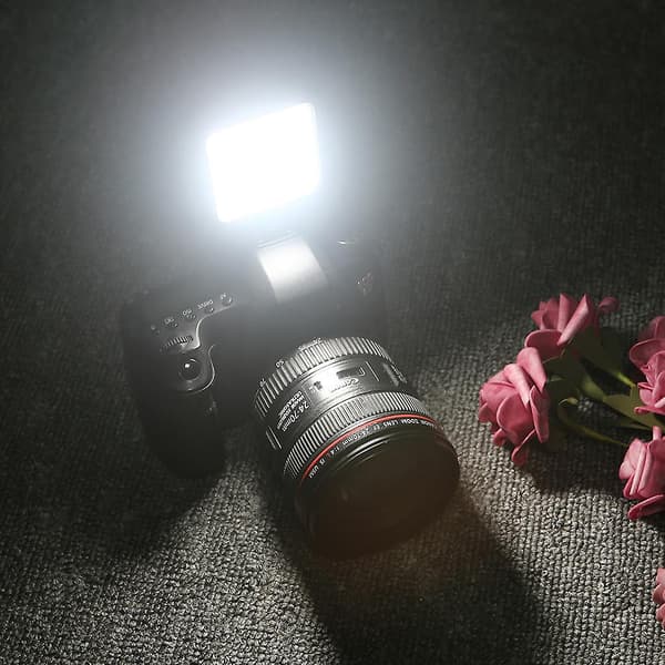 LED-videolys med 3 kalde skofester for makrofotografering og videoopptak