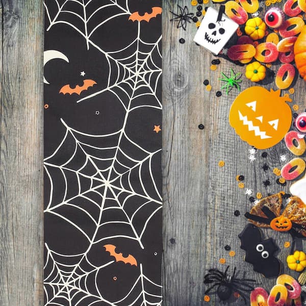 Edderkoppnettmønstret Halloween-duk Hjemmebordløper for 2 stk bruk