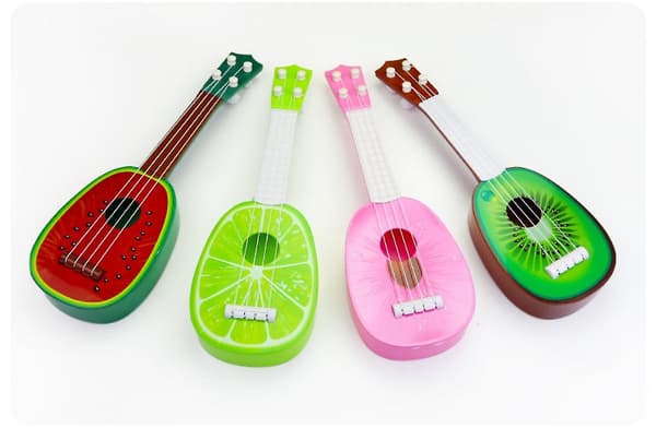 [2F]Frukt Barn Liten Gitarleke, Musikkinstrument Ukulele (Vannmelon)